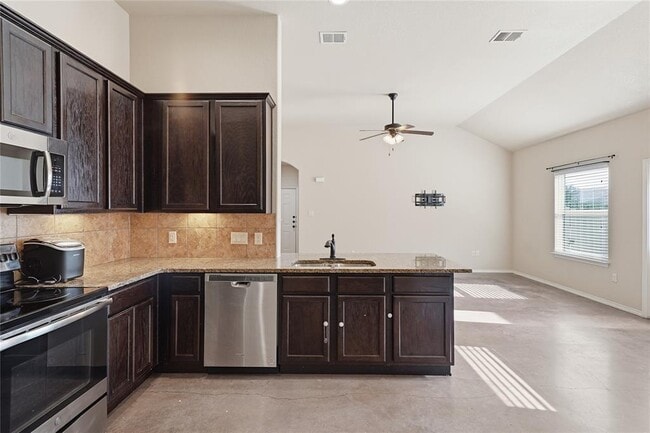Building Photo - 533 Jack Rabbit Ln