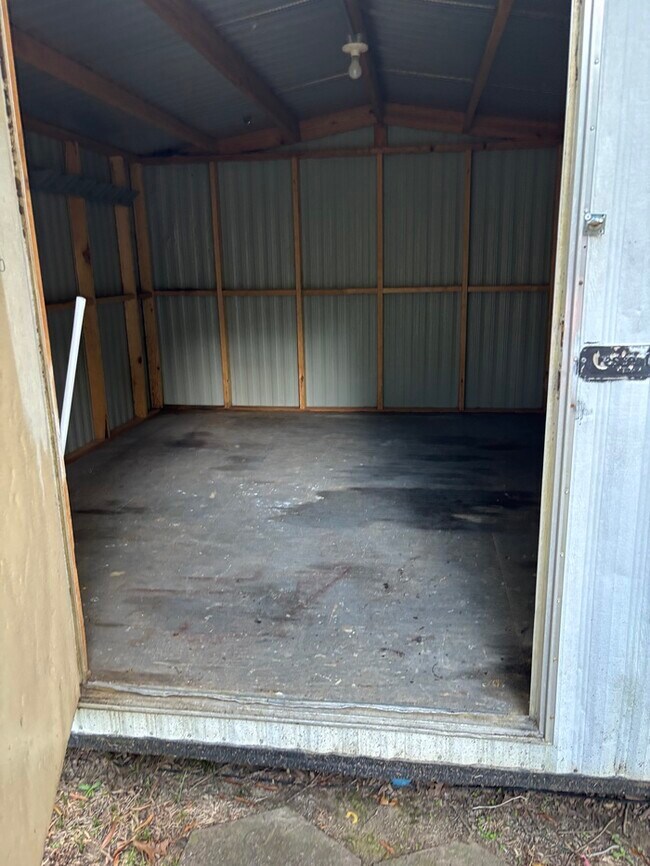Building Photo - 155 Minehead Rd