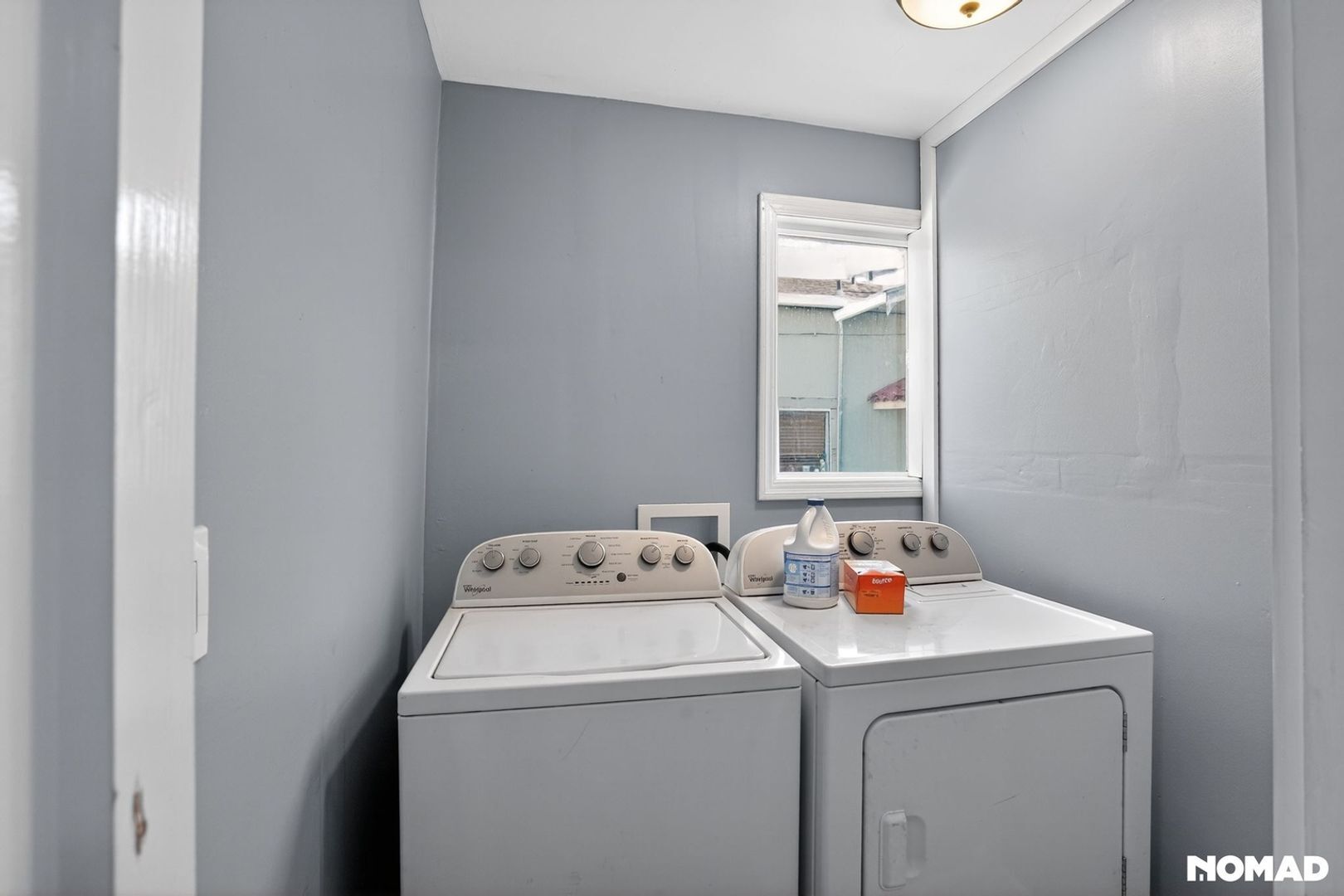 Building Photo - 1206 105th Ave