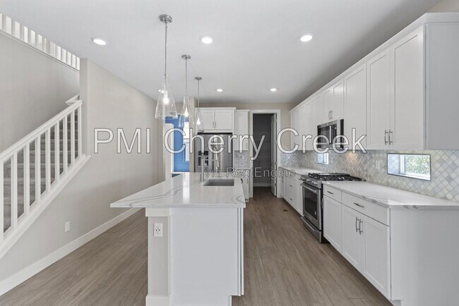 Building Photo - 21294 E Stanford Dr