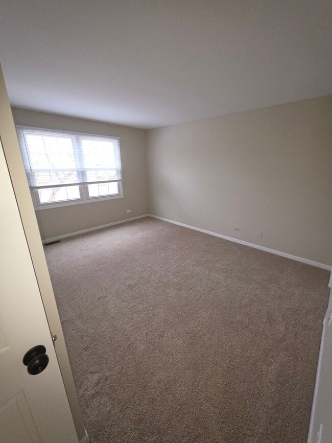 Building Photo - 1710 Coach Dr