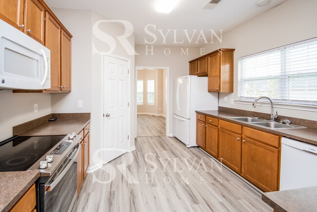 Building Photo - At Last, This Is What You Have Been Searching For!