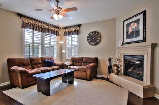 Building Photo - Stunning (Formal Model) 3/3 w/Huge Loft!  Please read entire ad before requesting a viewing!!