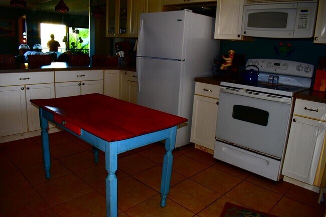 Building Photo - 3210 Gulf Blvd