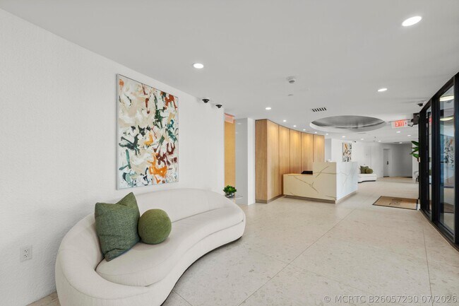 Building Photo - 1200 S Flagler Dr