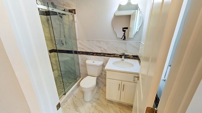 Building Photo - 30 Centre St