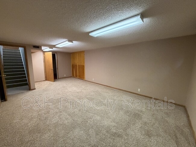 Building Photo - 1126 Lendel Ln