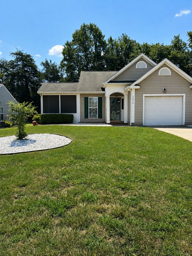 Building Photo - 7016 Breeders Cup Cir