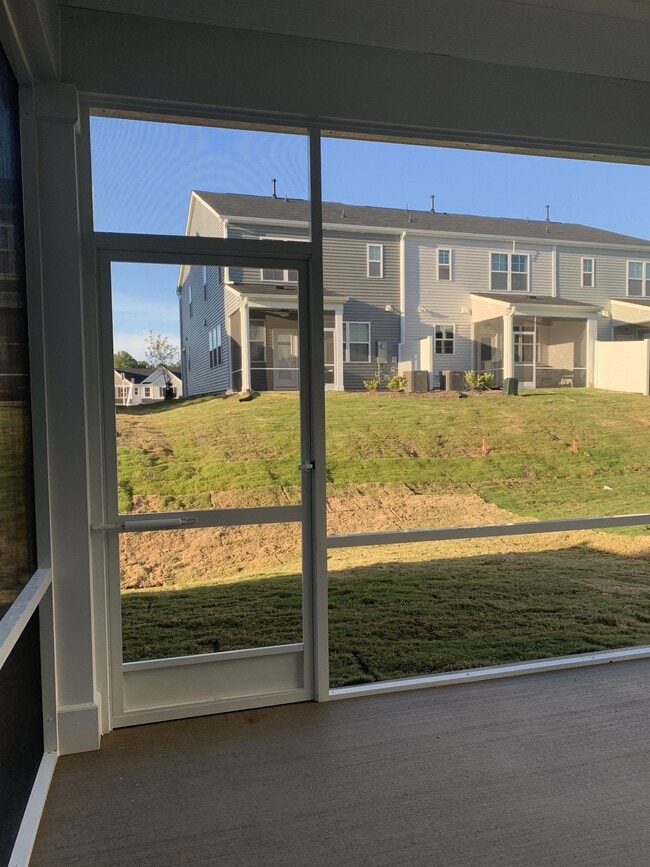 Building Photo - 1003 Gemma Dr