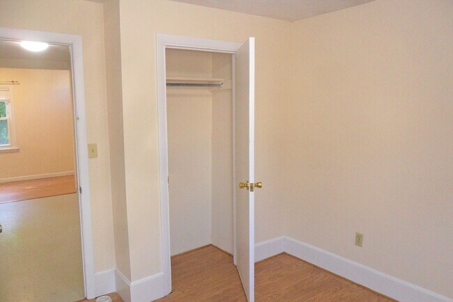 Building Photo - 28 Spring St