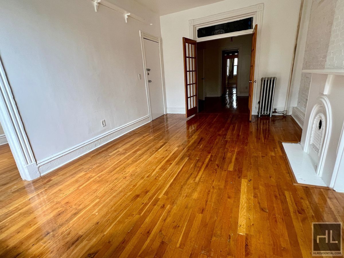 Building Photo - 4BR 1BA Turn Of The Century Floor Through Fulton St. Shophouse Brownstone w/ Bonus Room