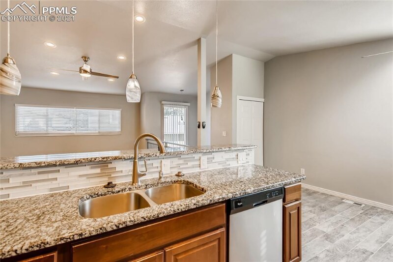 Building Photo - 3108 Moonbeam Cir S