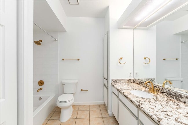 Building Photo - 3231 Allen Pkwy