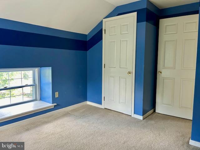 Building Photo - 307 Parkmount Rd