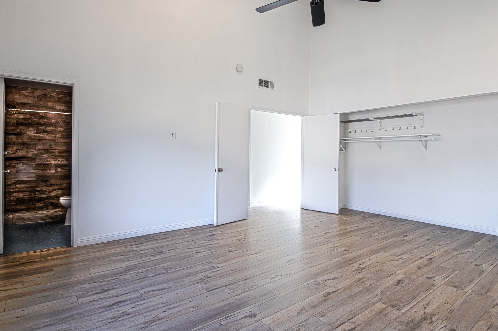 Building Photo - 2064 S June Pl