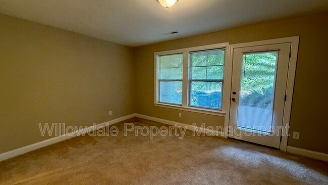 Building Photo - 525 Portstewart Dr