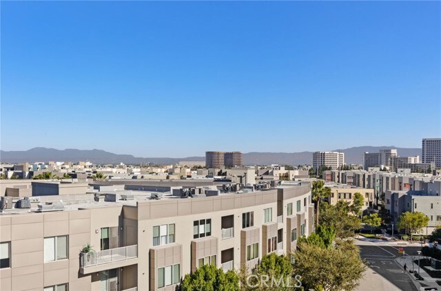 Building Photo - 3600 Rivington