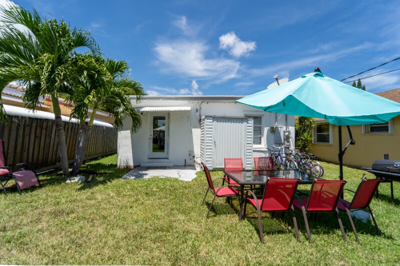 Building Photo - 1650 Jackson St