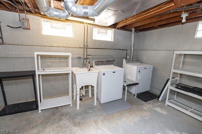 Building Photo - 15505 Judy Ct