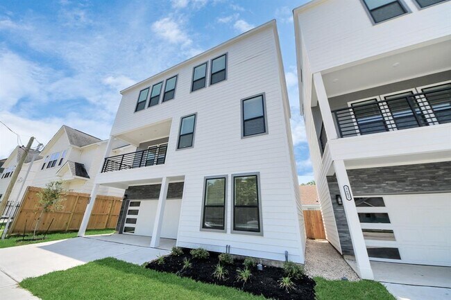Building Photo - 3604 Runnels St