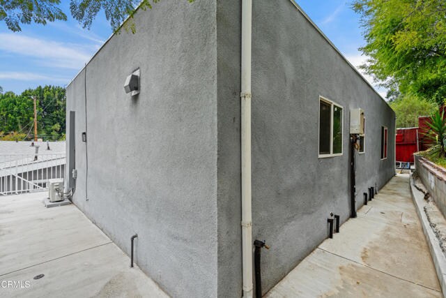 Building Photo - 416 Sinclair Ave