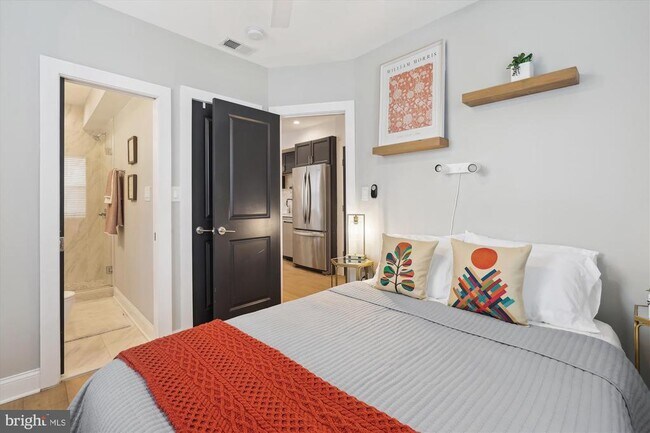 Building Photo - 200 Hamilton St NW