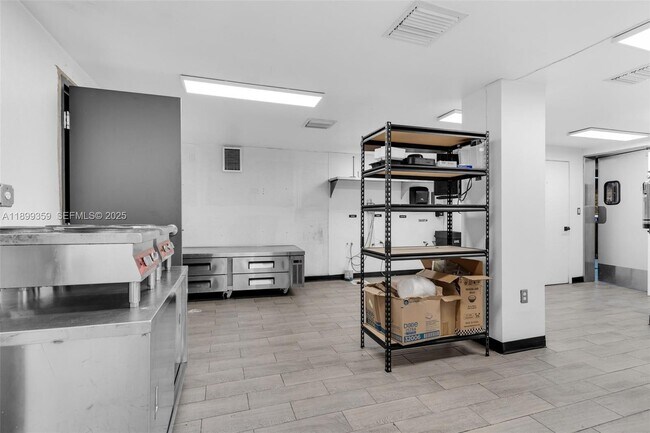 Building Photo - 23175 Naranja Rd