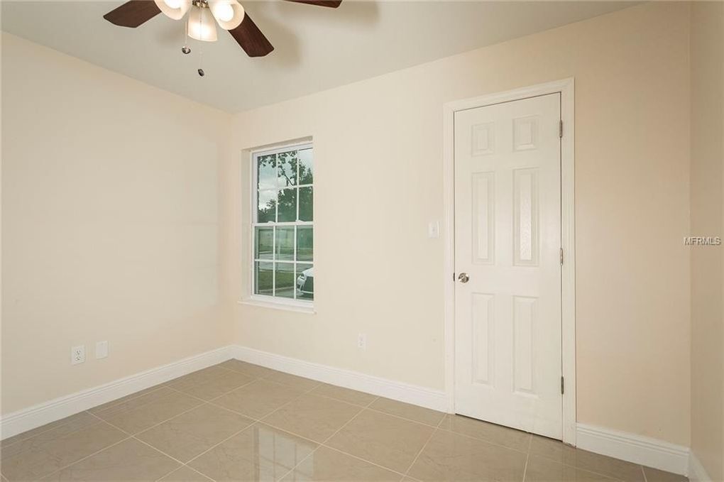 Building Photo - 5600 Devonbriar Way