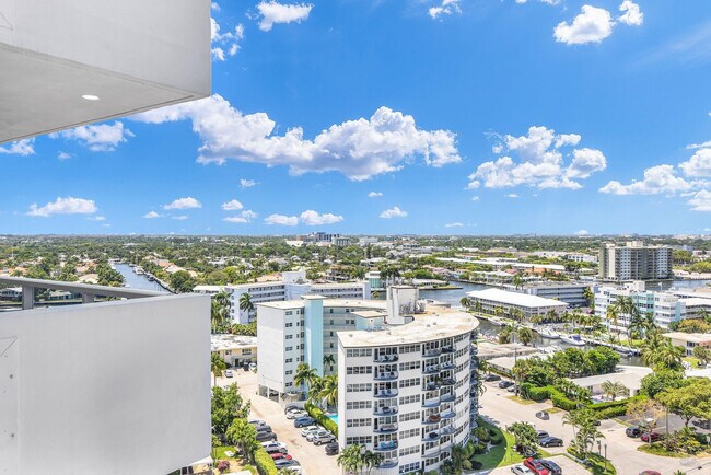 Building Photo - 2701 N Ocean Blvd