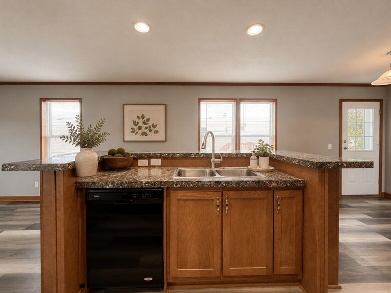 Building Photo - 2018 Mockingbird Pl NW