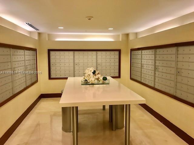 Building Photo - 1060 Brickell Ave