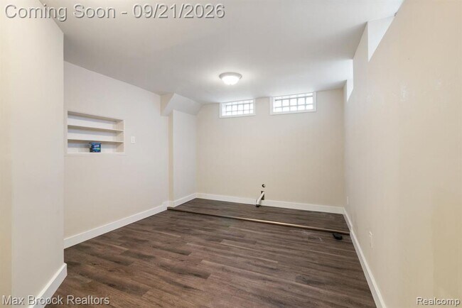 Building Photo - 4151 Bluebird Dr