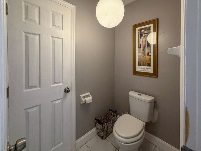 Building Photo - Pet Friendly 3BR/2BA House in Desirable Turkey Creek