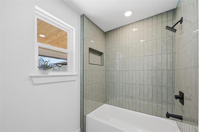 Building Photo - 423 Provincetown Ln