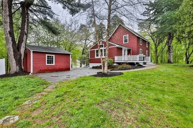 Building Photo - 107 Greenwood St