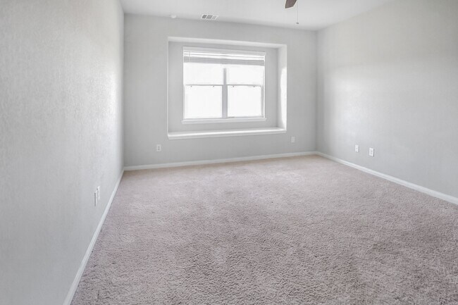 Building Photo - 4835 Purple Wisteria Ln