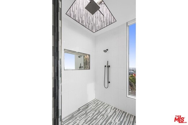 Building Photo - 1377 Miller Pl