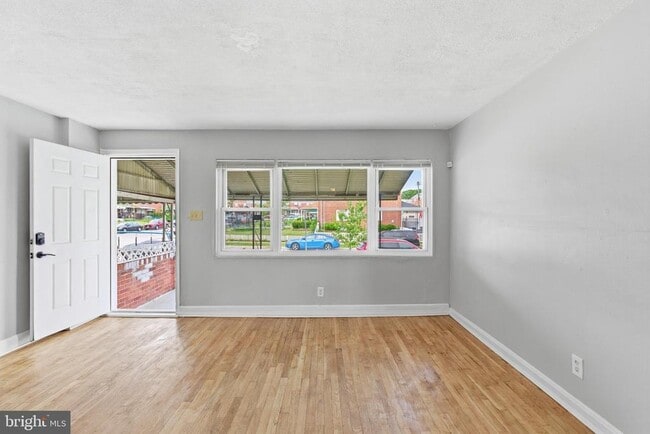 Building Photo - 849 Loalan Ave