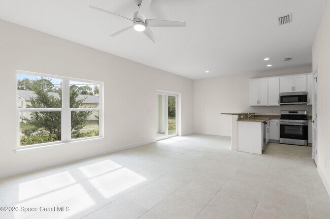 Building Photo - 199 Dayton Blvd