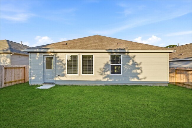 Building Photo - 25585 Rose Creek Dr
