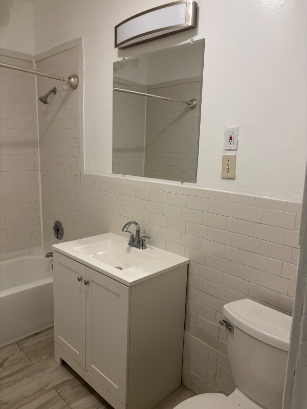 Building Photo - 41 Greenock St