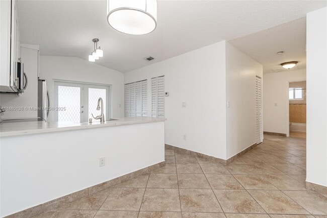 Building Photo - 2236 W 74th Pl