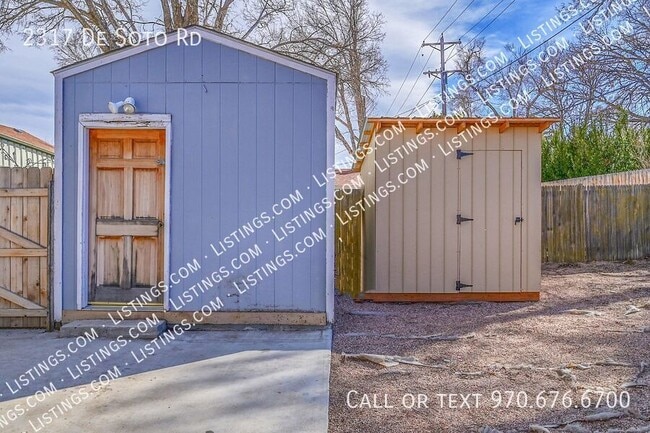 Building Photo - 2317 De Soto Rd