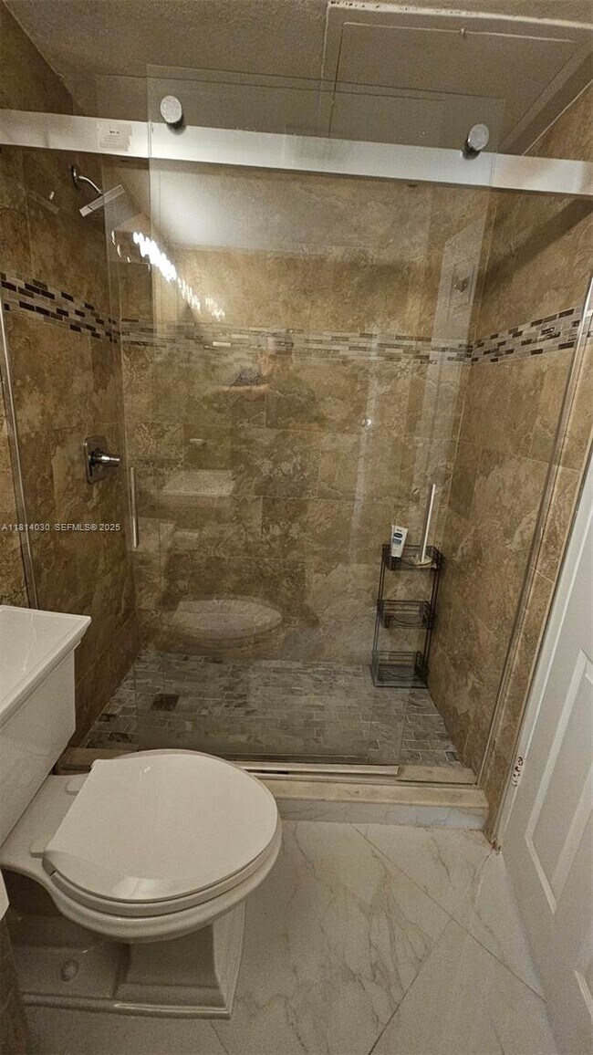 Building Photo - 2501 S Ocean Dr