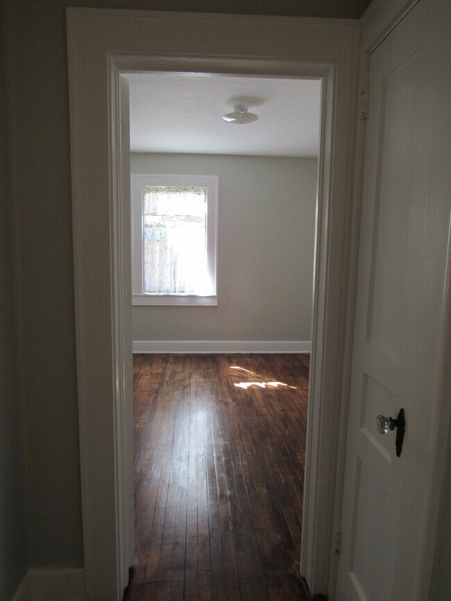Building Photo - 1401 Brown Ave