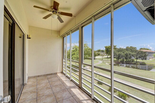 Building Photo - 2430 SW 81st Ave