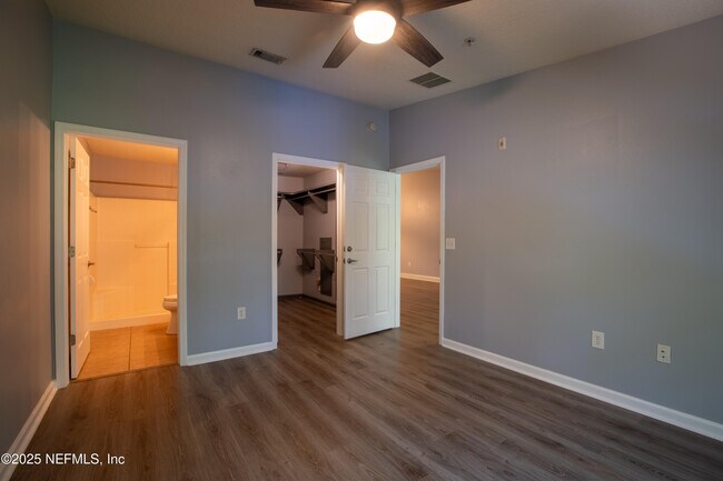 Building Photo - 13785 Herons Landing Way