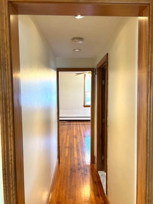 Building Photo - 55 Port Norfolk St