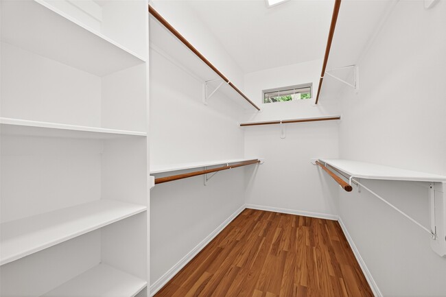 Building Photo - 22 Westwinds Cir
