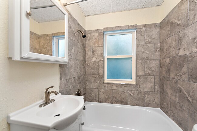 Building Photo - BROOKSIDE PLAZA